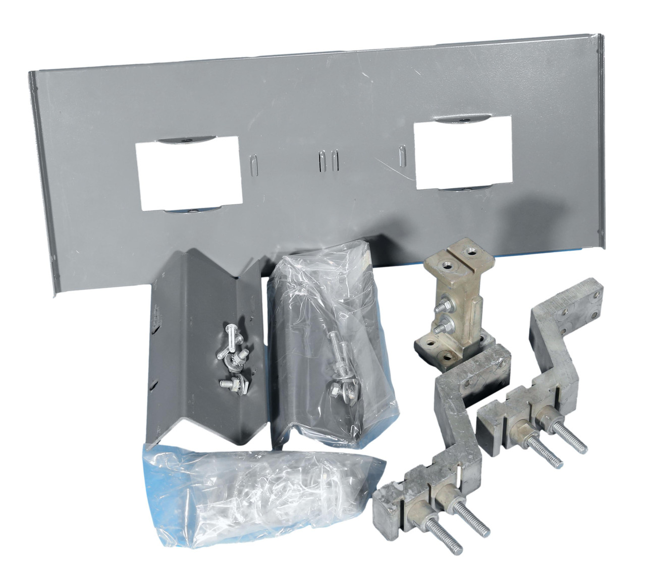 Slotted-NJL Twin Mount Circuit Breaker Mounting Hardware to mount Two FPE NJL631400